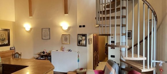 3-salle Appartement à Novella, Italy No. 284438 4