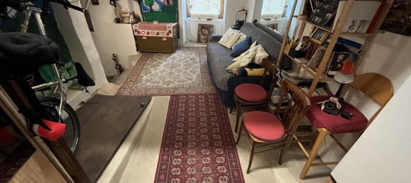 3-salle Appartement à Novella, Italy No. 284438 16