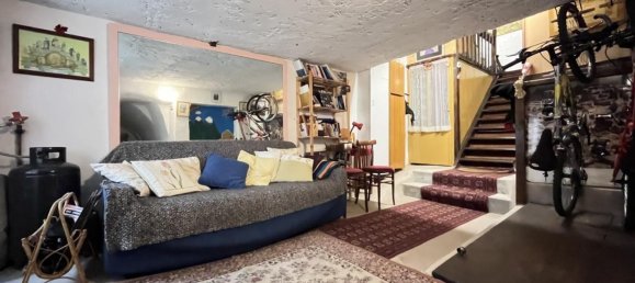 3-salle Appartement à Novella, Italy No. 284438 15