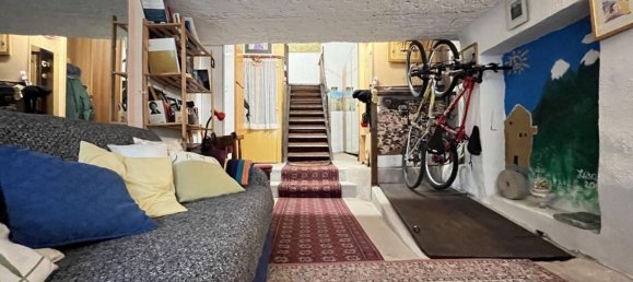 3-salle Appartement à Novella, Italy No. 284438 14