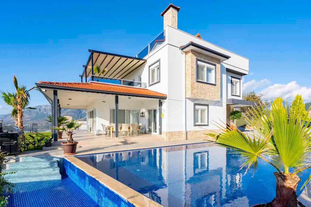 Villa de 4 habitaciónes en Alanya, Turkey No. 45003