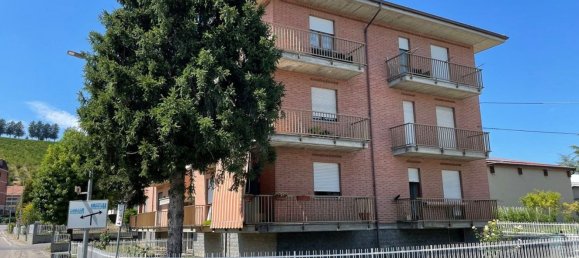 3 rooms Apartment in Neive, Italy No. 308072 6