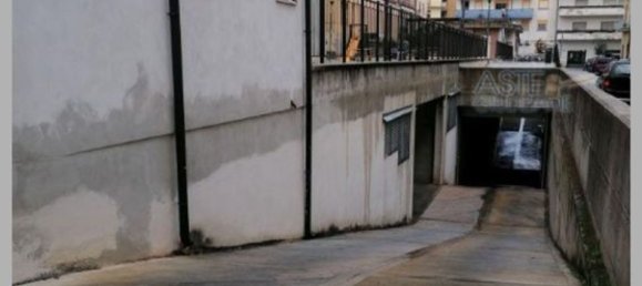  مرآب في Eboli, Italy 38متر مربع رقم 273185 32