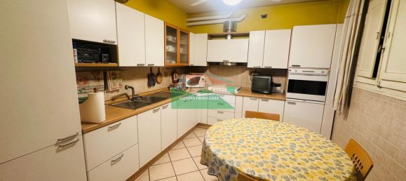 Дом с 2 комнатами в Равенна, Италия № 16373 5