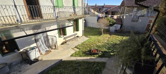 6 rooms House in Torrazzo, Italy No. 72718 23