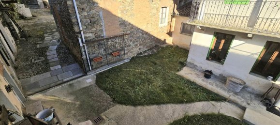 6 rooms House in Torrazzo, Italy No. 72718 22