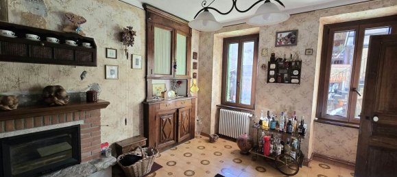 6 rooms House in Torrazzo, Italy No. 72718 27