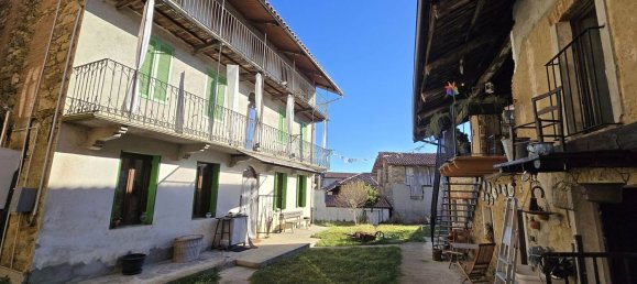 6 rooms House in Torrazzo, Italy No. 72718 25