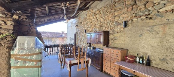 6 rooms House in Torrazzo, Italy No. 72718 16
