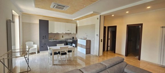 3 chambres Appartement à Mercato San Severino, Italy No. 321898 2