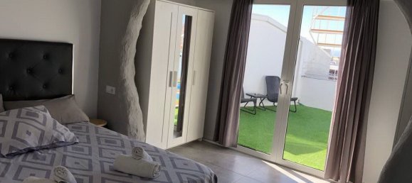 5 bedrooms Villa in Adeje, Spain No. 28031 15