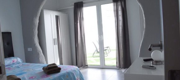 5 bedrooms Villa in Adeje, Spain No. 28031 16