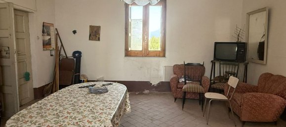 5 Schlafzimmer Haus in Motta Sant'Anastasia, Italy, Nr. 346016 6