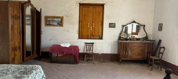 5 Schlafzimmer Haus in Motta Sant'Anastasia, Italy, Nr. 346016 22