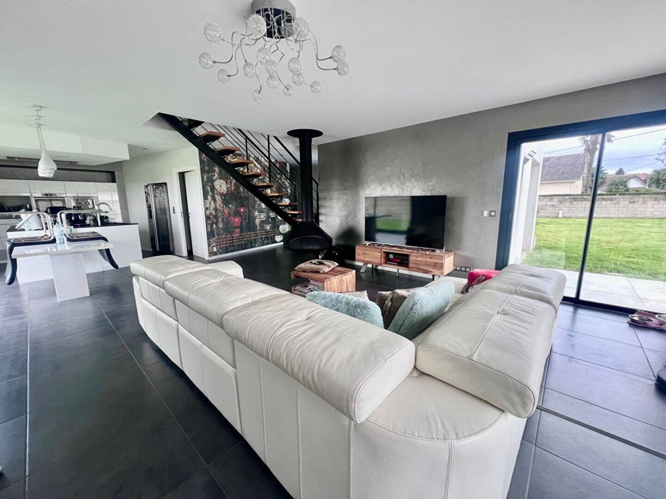 5 bedrooms House in Bordes, France No. 321269