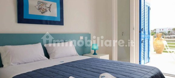 Вилла с 7 спальнями в Каровиньо, Италия № 133482 15