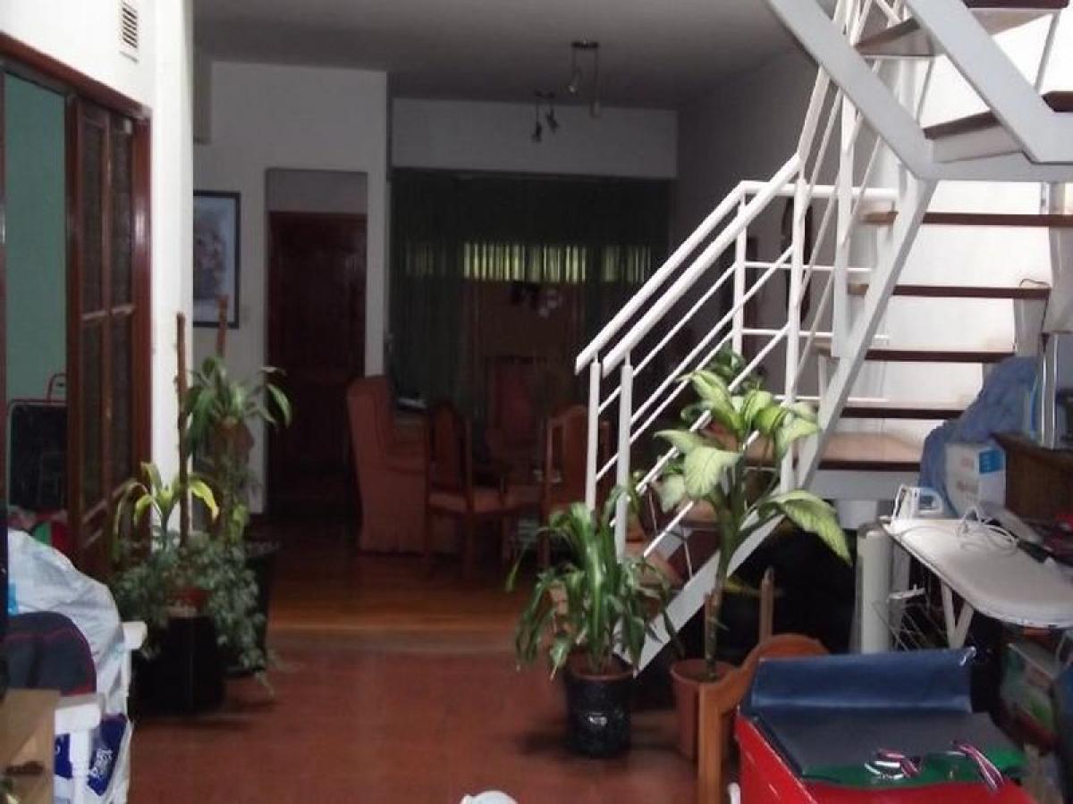 4 bedrooms House in San Miguel, Argentina No. 4924