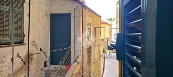 Studio in Riva Ligure, Italy, Nr. 150751 8