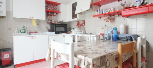 3 bedrooms Villa in Pavia, Italy No. 84608 13