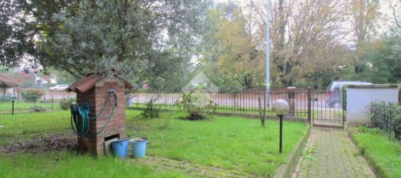 3 bedrooms Villa in Pavia, Italy No. 84608 3