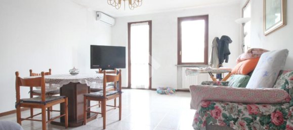 3 bedrooms Villa in Pavia, Italy No. 84608 6