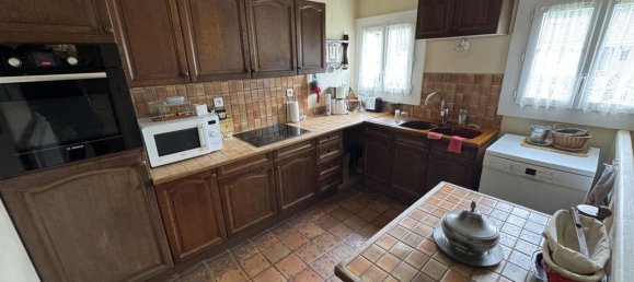 3 bedrooms House in Bois-Guillaume, France No. 362182 6