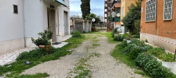 22m² Garage in Tivoli, Italy No. 257032 2