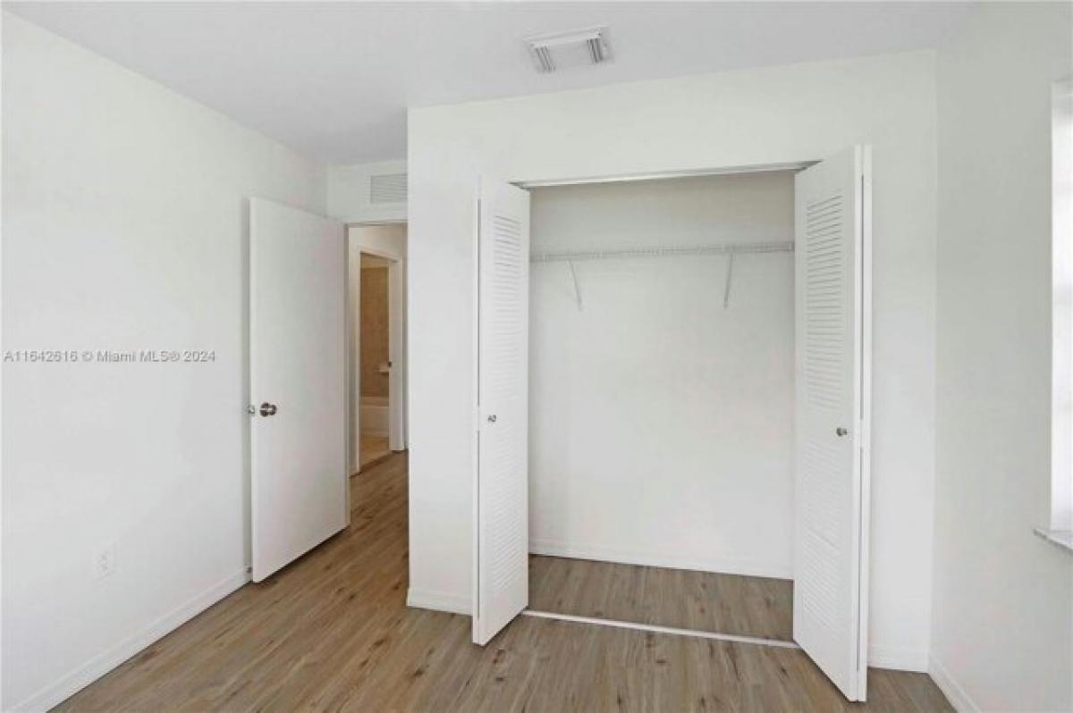 3 Schlafzimmer Haus in Miami, USA, Nr. 204979