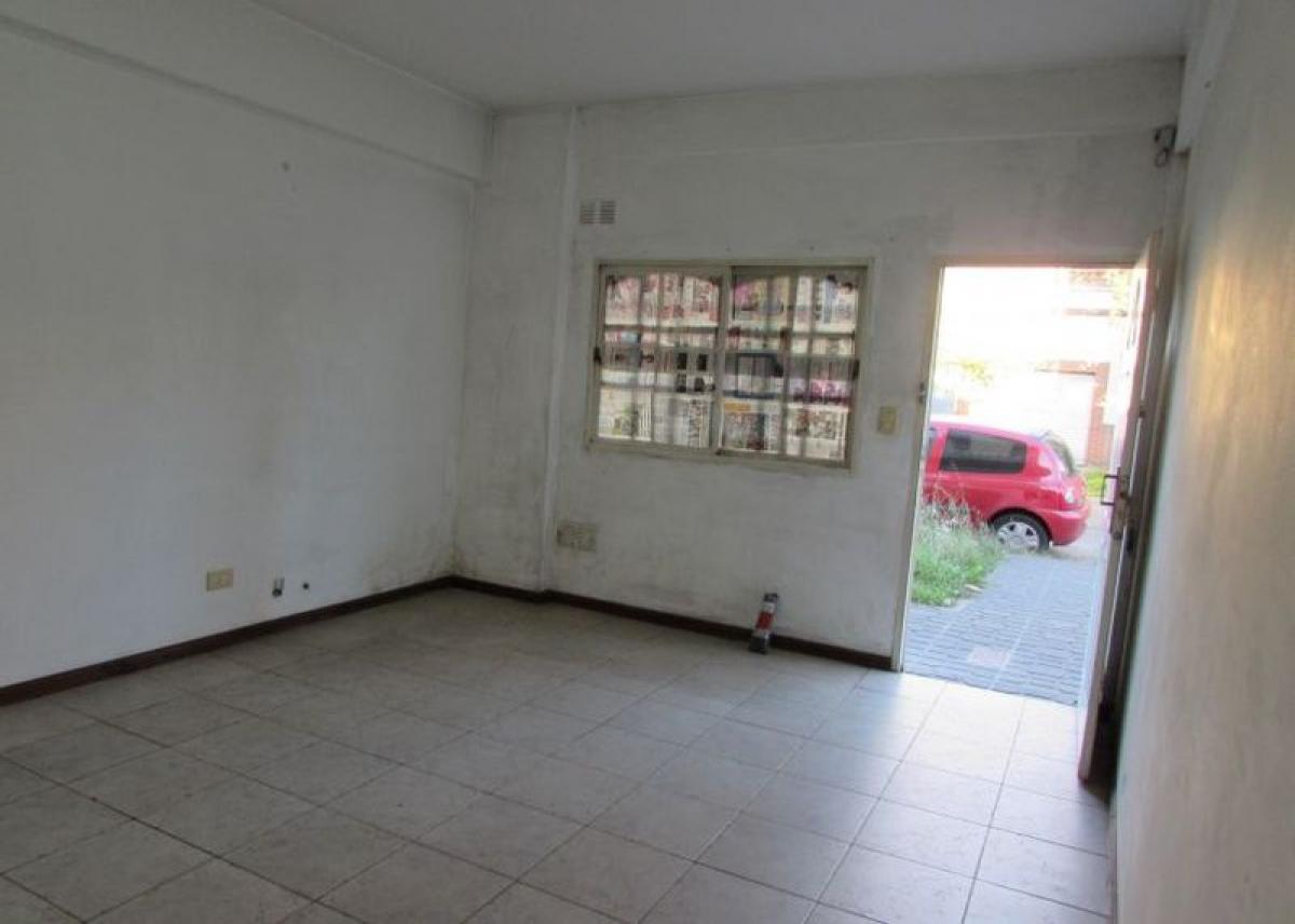 Studio in Moron, Argentina, Nr. 71571