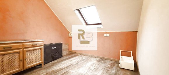 4 bedrooms House in Lievin, France No. 155798 7