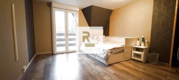 4 bedrooms House in Lievin, France No. 155798 8