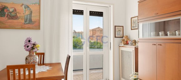 2 bedrooms Apartment in Milan, Italy No. 357767 6