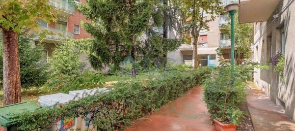 2 bedrooms Apartment in Milan, Italy No. 357767 27