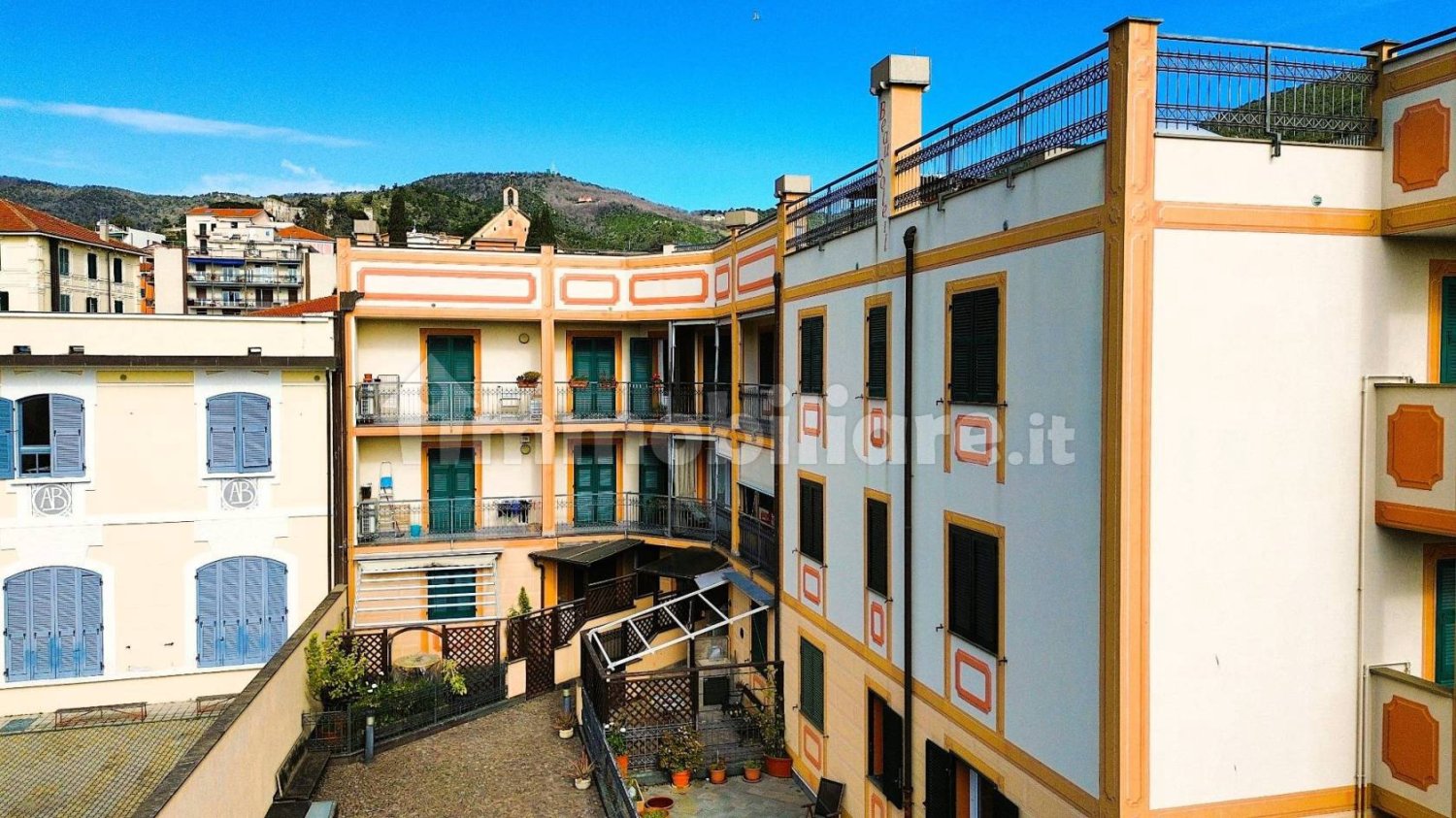 2 bedrooms Apartment in Spotorno, Italy No. 96979