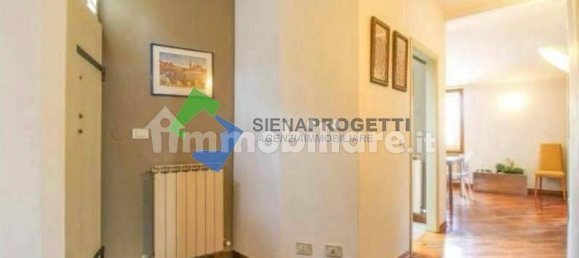 Apartamento de 3 dormitorios en Siena, Italy No. 60673 8