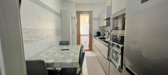 3 rooms Apartment in Novara, Italy No. 154981 10