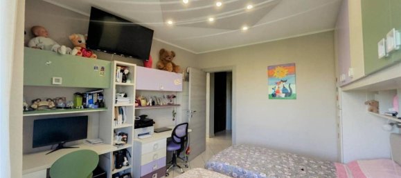 3 rooms Apartment in Novara, Italy No. 154981 16