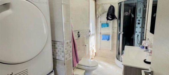 3 rooms Apartment in Novara, Italy No. 154981 14