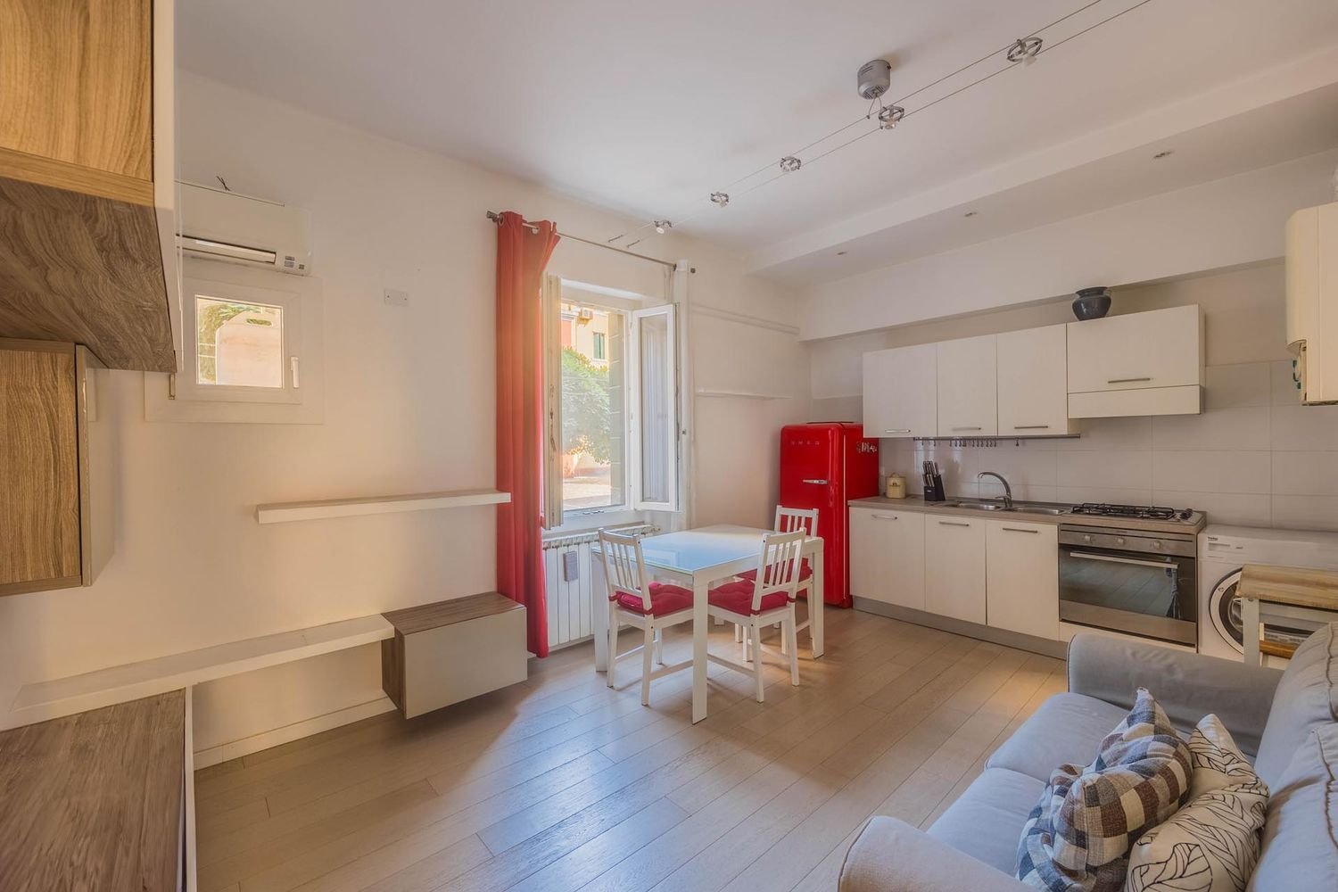 Apartamento de 3 habitaciónes en Venice, Italy No. 278382