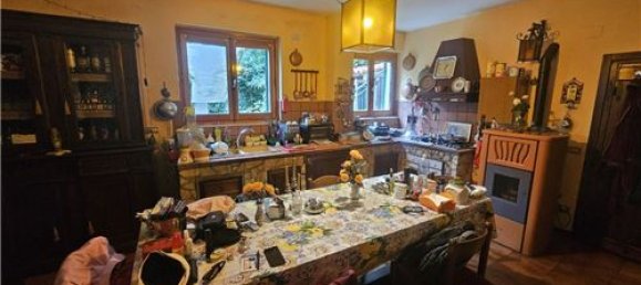 4 Schlafzimmer Haus in Morcone, Italy, Nr. 275945 10