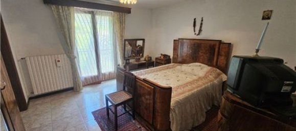 4 Schlafzimmer Haus in Morcone, Italy, Nr. 275945 30