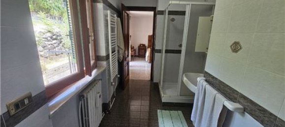4 Schlafzimmer Haus in Morcone, Italy, Nr. 275945 34
