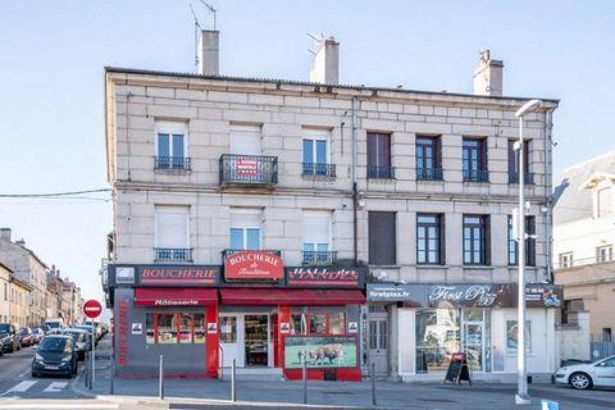 370m² Office in Firminy, France No. 20960