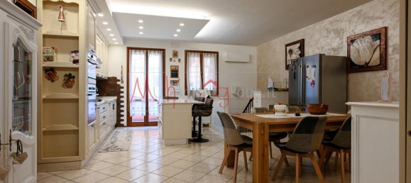 6-Zimmer Wohnung in Albignasego, Italy, Nr. 224855 14