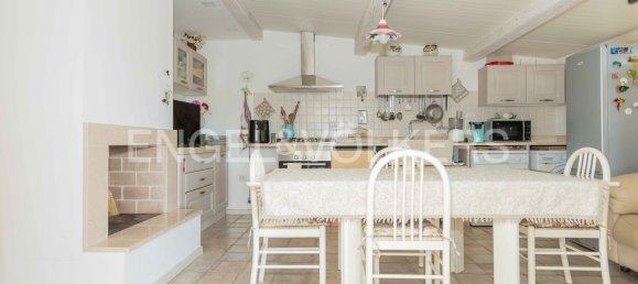 Villa de 3 dormitorios en Novoli, Italy No. 109110 9