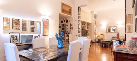 4 bedrooms Apartment in Naples, Italy No. 363859 2