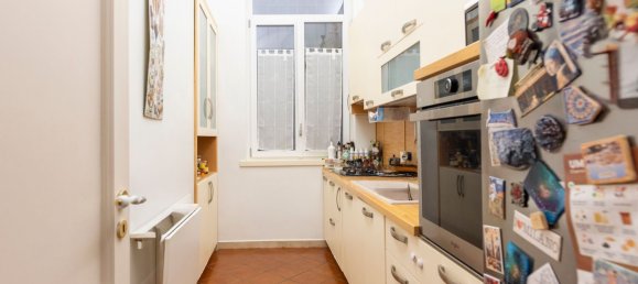 4 bedrooms Apartment in Naples, Italy No. 363859 7