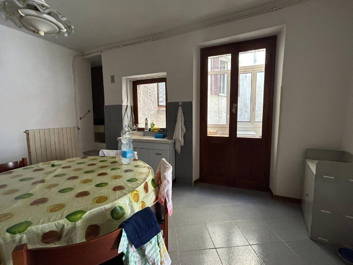 5 bedrooms House in Roccavignale, Italy No. 329249