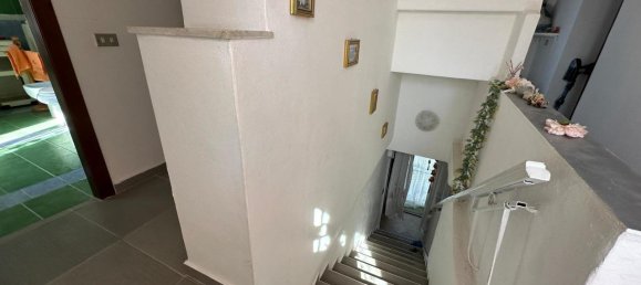 3 bedrooms House in Caresana, Italy No. 323047 17