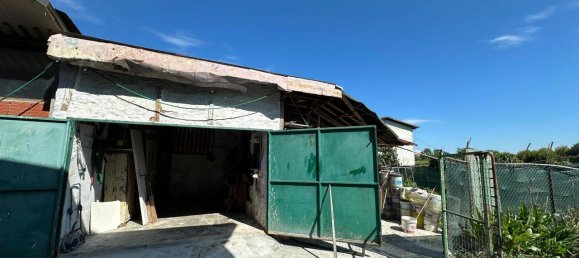 3 bedrooms House in Caresana, Italy No. 323047 9